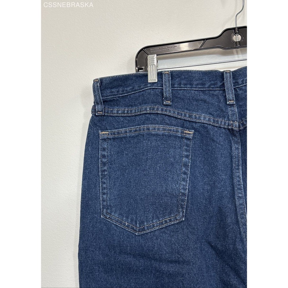 Wrangler Blue relaxed-fit denim jeans. - Size 40x32 - Picture 7 of 9
